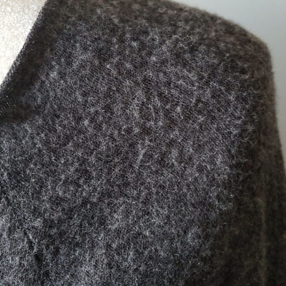 Windsor gray long sleeve tee with zipper shoulder accent - Picture 2 of 4